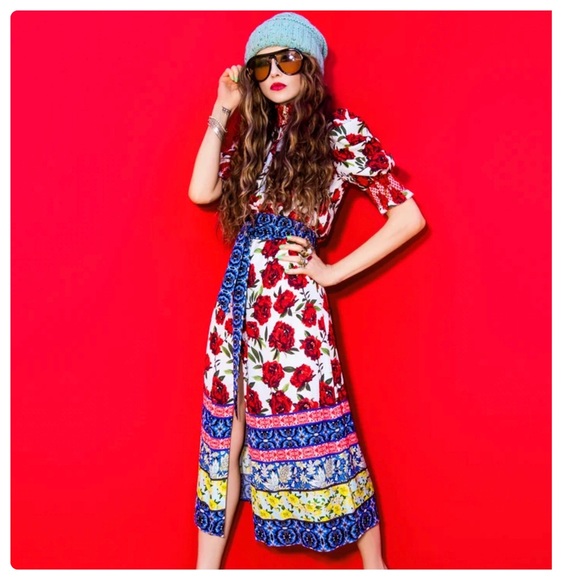 ALICE + OLIVIA Silva Floral Mock Neck Midi Dress - Picture 7 of 16